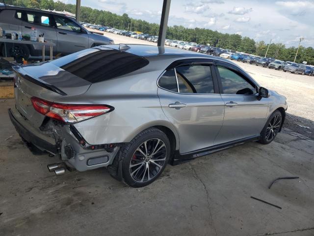  TOYOTA CAMRY 2020 Srebrny