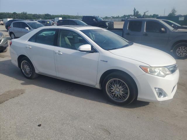 Sedans TOYOTA CAMRY 2014 Biały