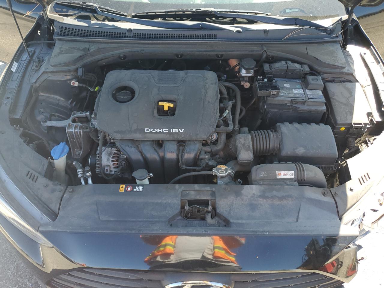 kmhtg6af5ku018967 KMHTG6AF5KU018967 2019 Hyundai Veloster Base