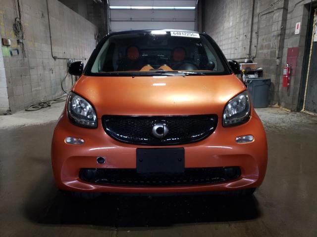 Coupet SMART FORTWO 2016 Orange