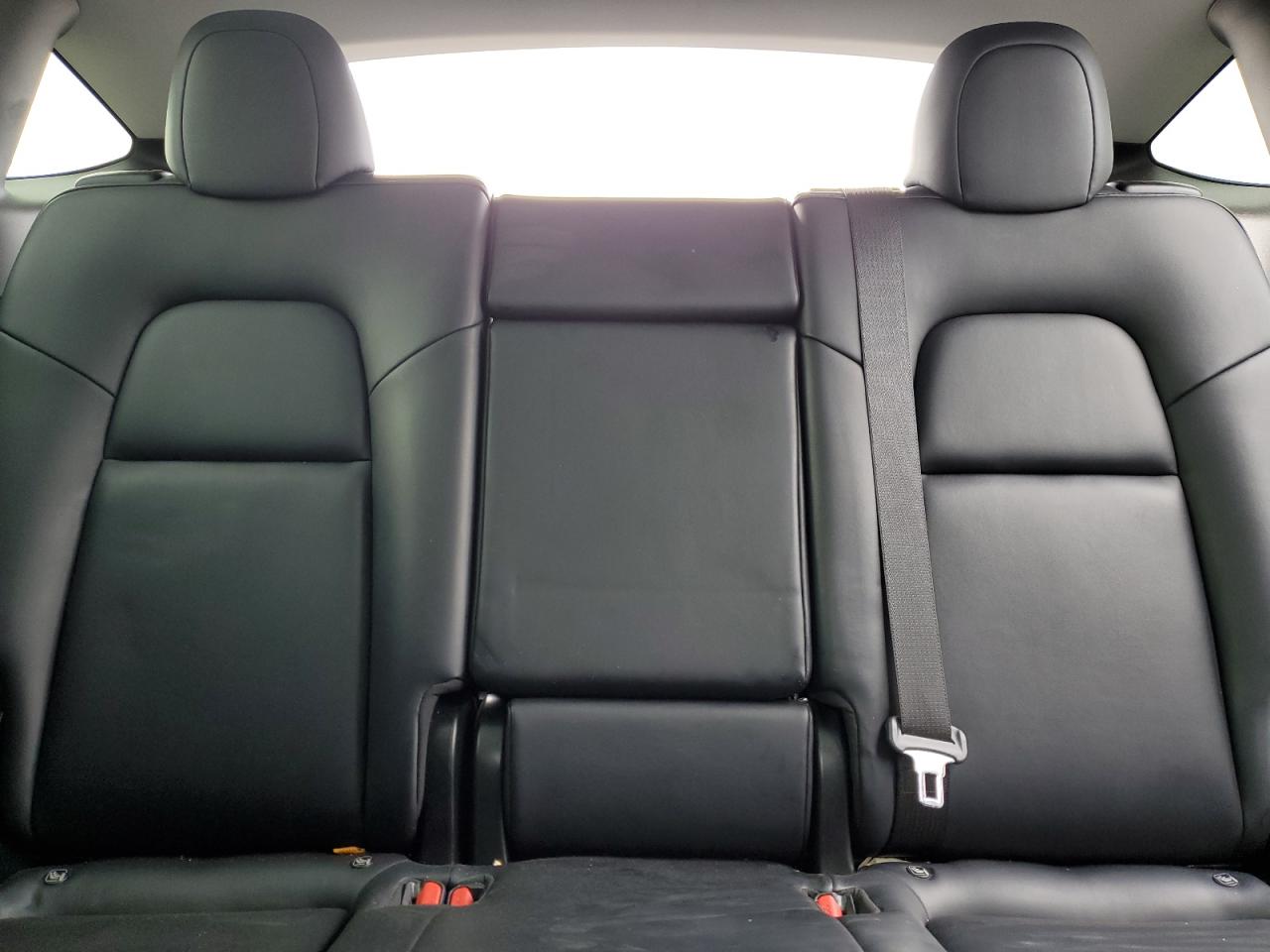 2021 Tesla Model Y VIN: 5YJYGDEE6MF077098 Lot: 64293565