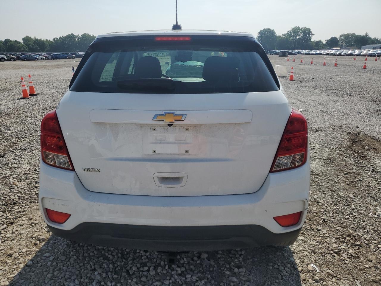 2018 Chevrolet Trax Ls VIN: KL7CJKSB9JB576970 Lot: 64429795
