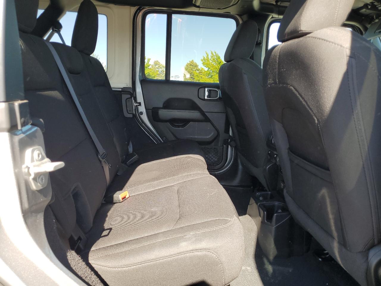 2020 Jeep Wrangler Unlimited Sahara VIN: 1C4HJXEN7LW165056 Lot: 63573815