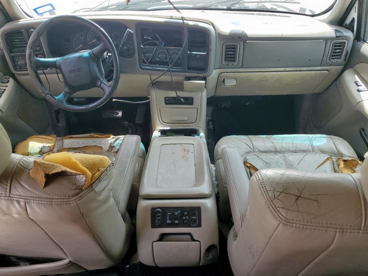 2001 GMC Yukon Xl K1500 VIN: 3GKFK16T71G137840 Lot: 63424075