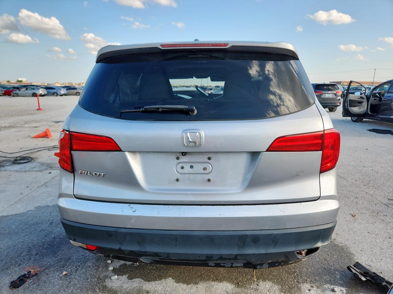 2016 Honda Pilot Exl VIN: 5FNYF5H58GB027120 Lot: 64090975