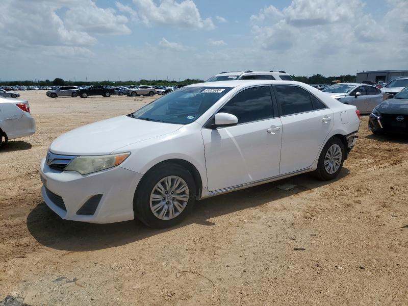  TOYOTA CAMRY 2014 Biały