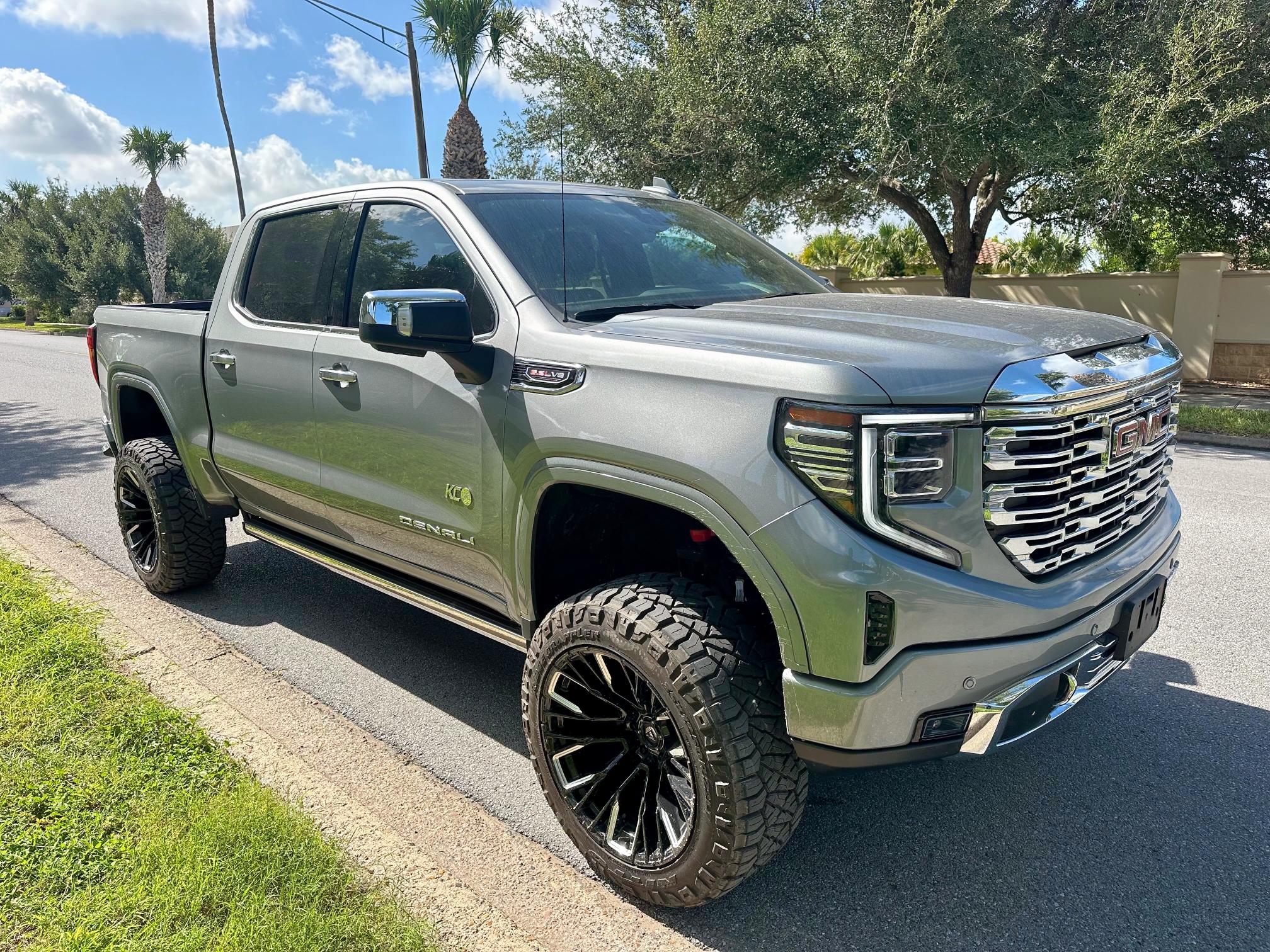  GMC SIERRA 2024 Srebrny