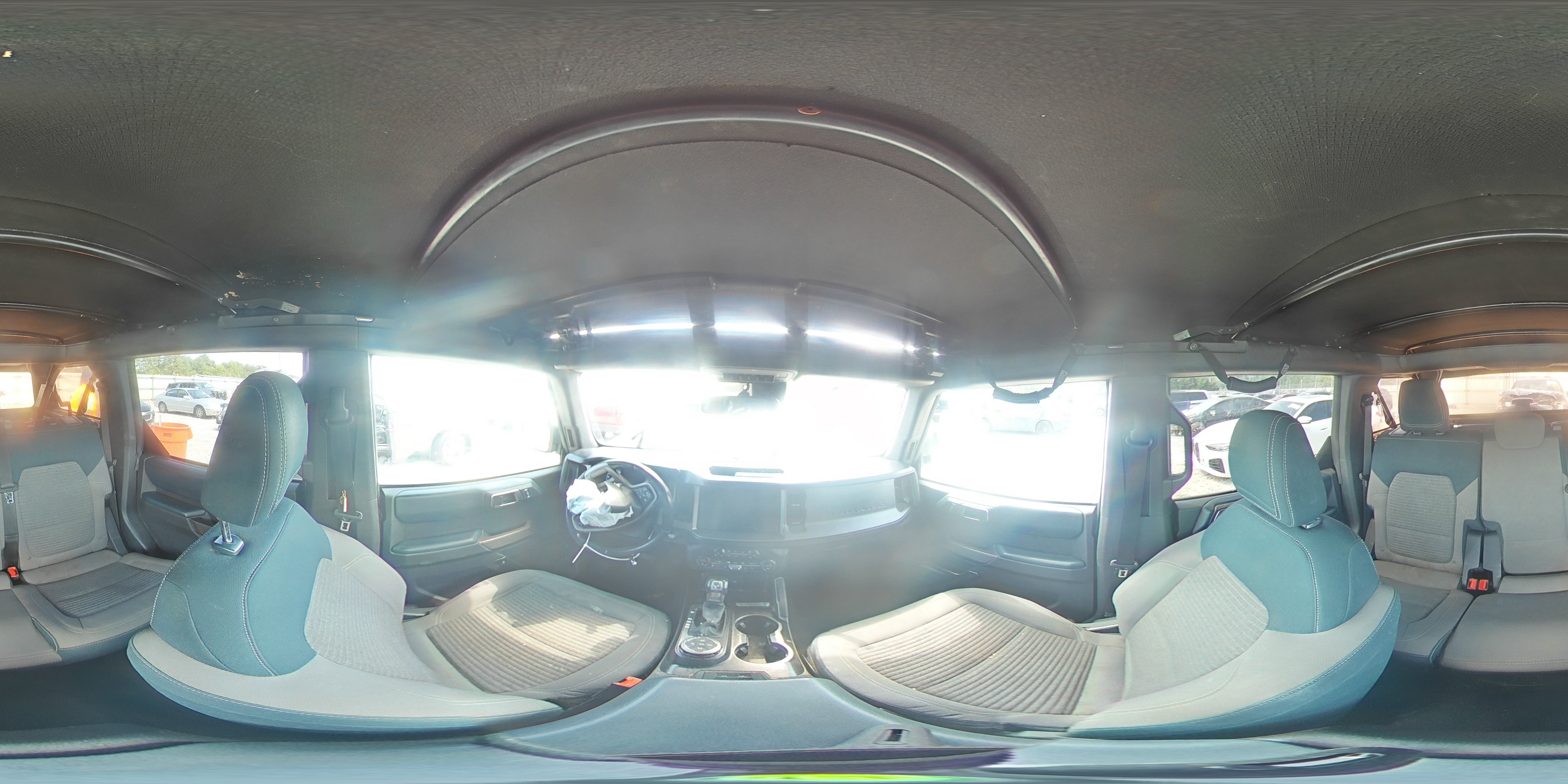 2021 Ford Bronco Base VIN: 1FMEE5DP9MLA70320 Lot: 63938515