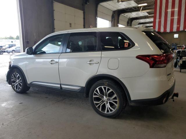  MITSUBISHI OUTLANDER 2018 Белы
