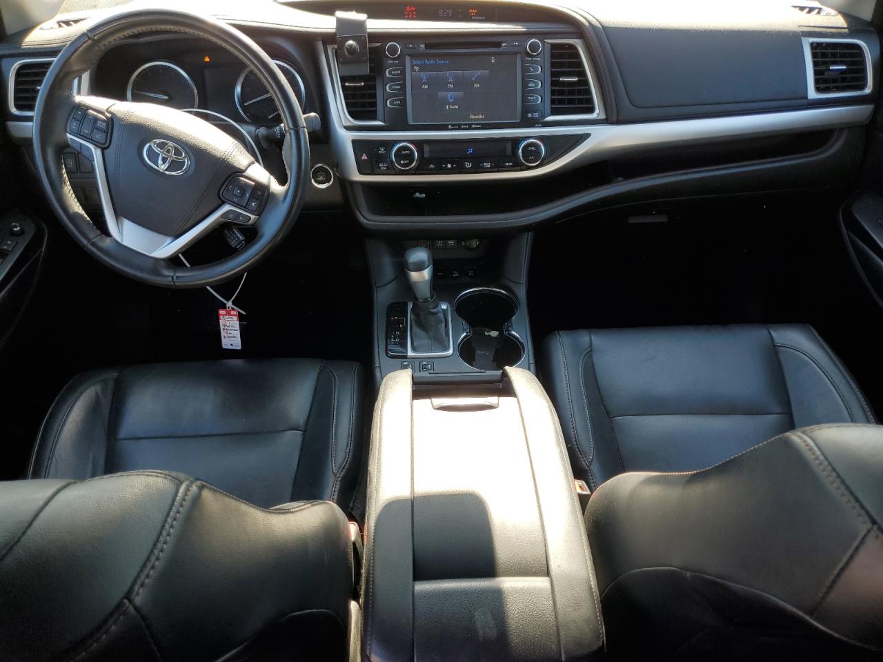 2017 Toyota Highlander Se VIN: 5TDJZRFHXHS417209 Lot: 64847585