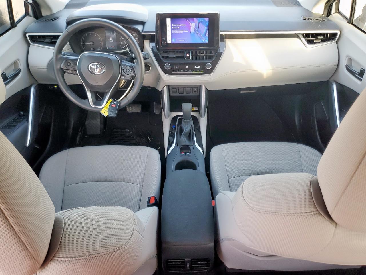 2023 Toyota Corolla Cross Le VIN: 7MUCAAAG7PV071141 Lot: 64567435