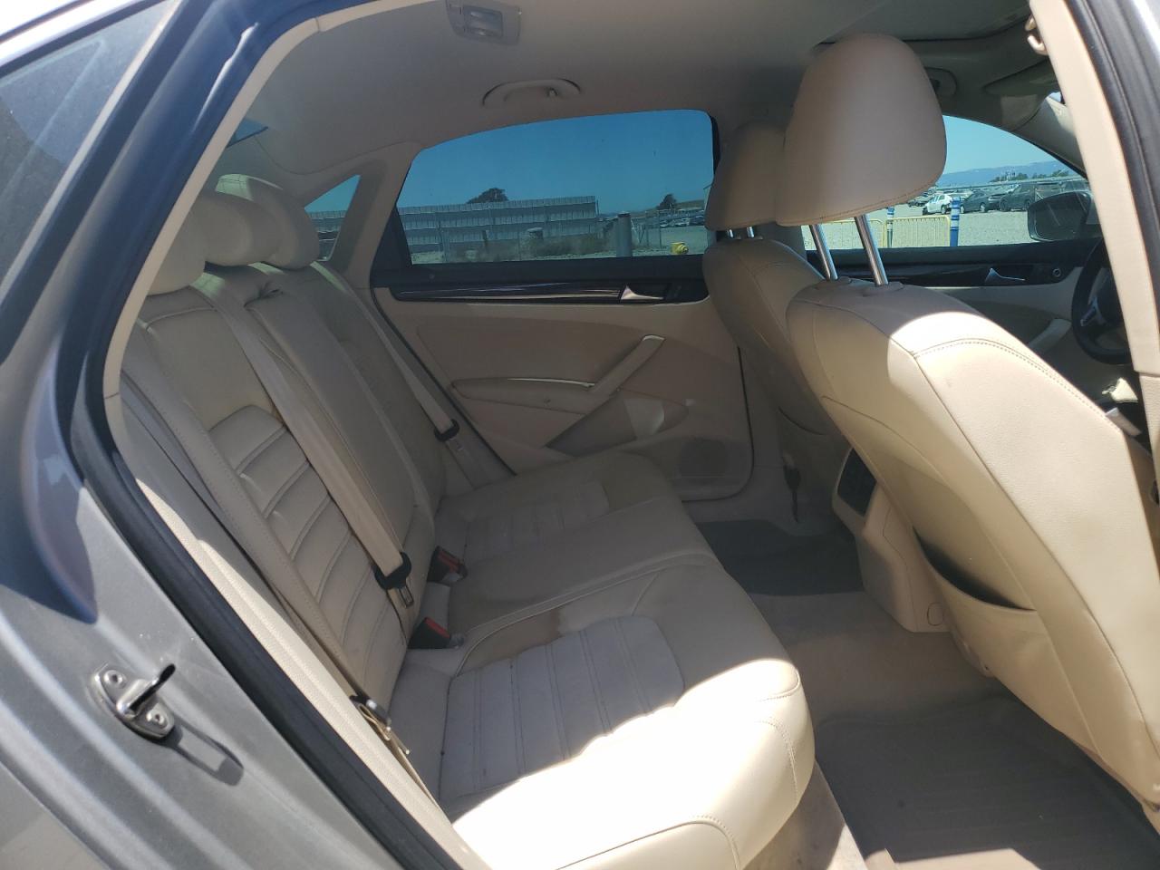 2014 Volkswagen Passat Sel VIN: 1VWCN7A38EC108160 Lot: 65411385