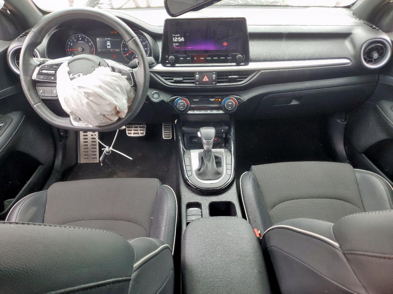 2024 Kia Forte Gt Line VIN: 3KPF54AD9RE742924 Lot: 64978705