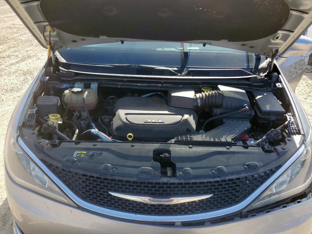2017 Chrysler Pacifica Touring L Plus VIN: 2C4RC1EG2HR722002 Lot: 65171965