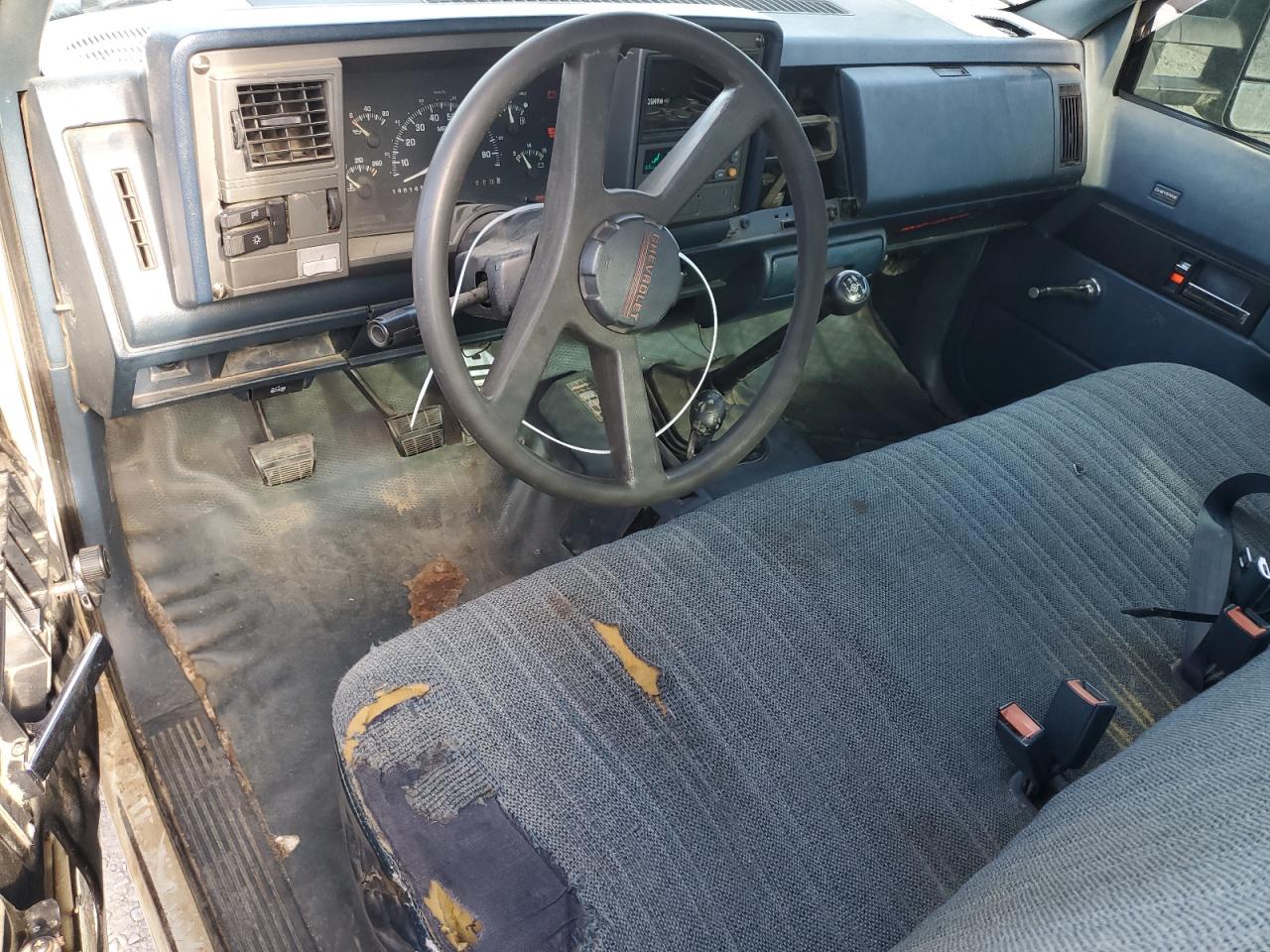 1994 Chevrolet Gmt-400 K1500 VIN: 1GCEK14K8RZ274914 Lot: 63481865