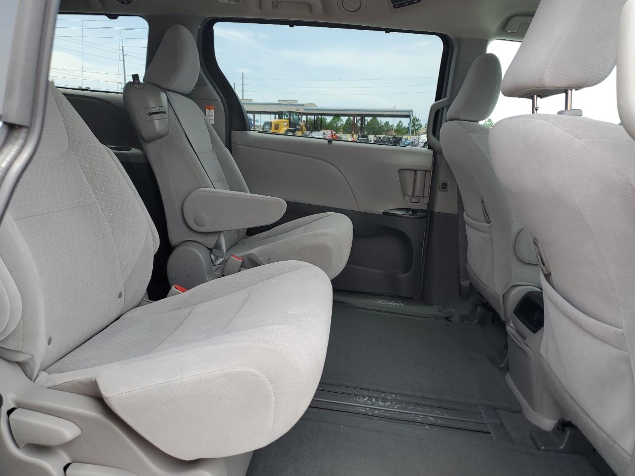 2015 Toyota Sienna Le VIN: 5TDKK3DC4FS538747 Lot: 64801115
