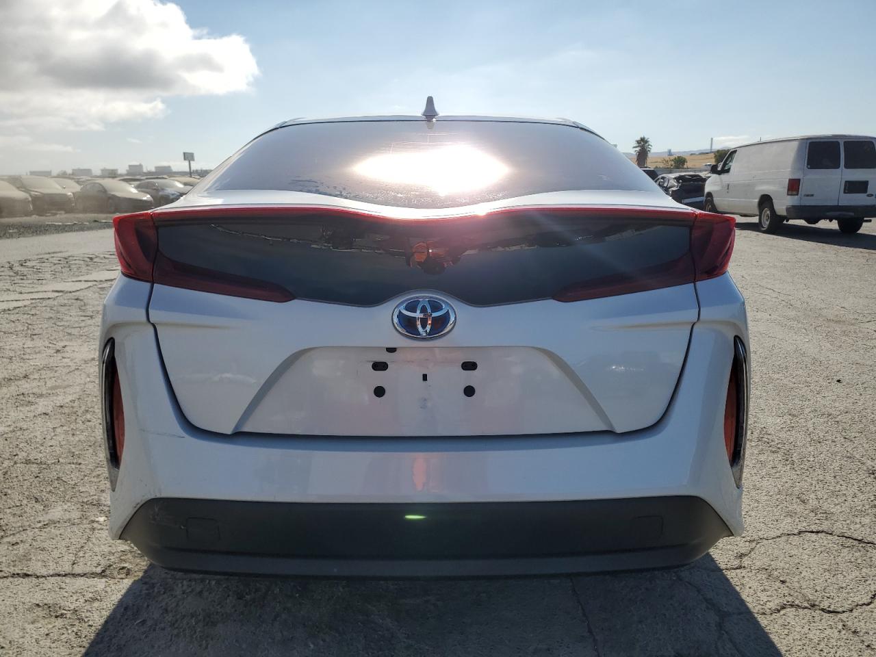 2021 Toyota Prius Prime Le VIN: JTDKAMFPXM3176091 Lot: 64245815