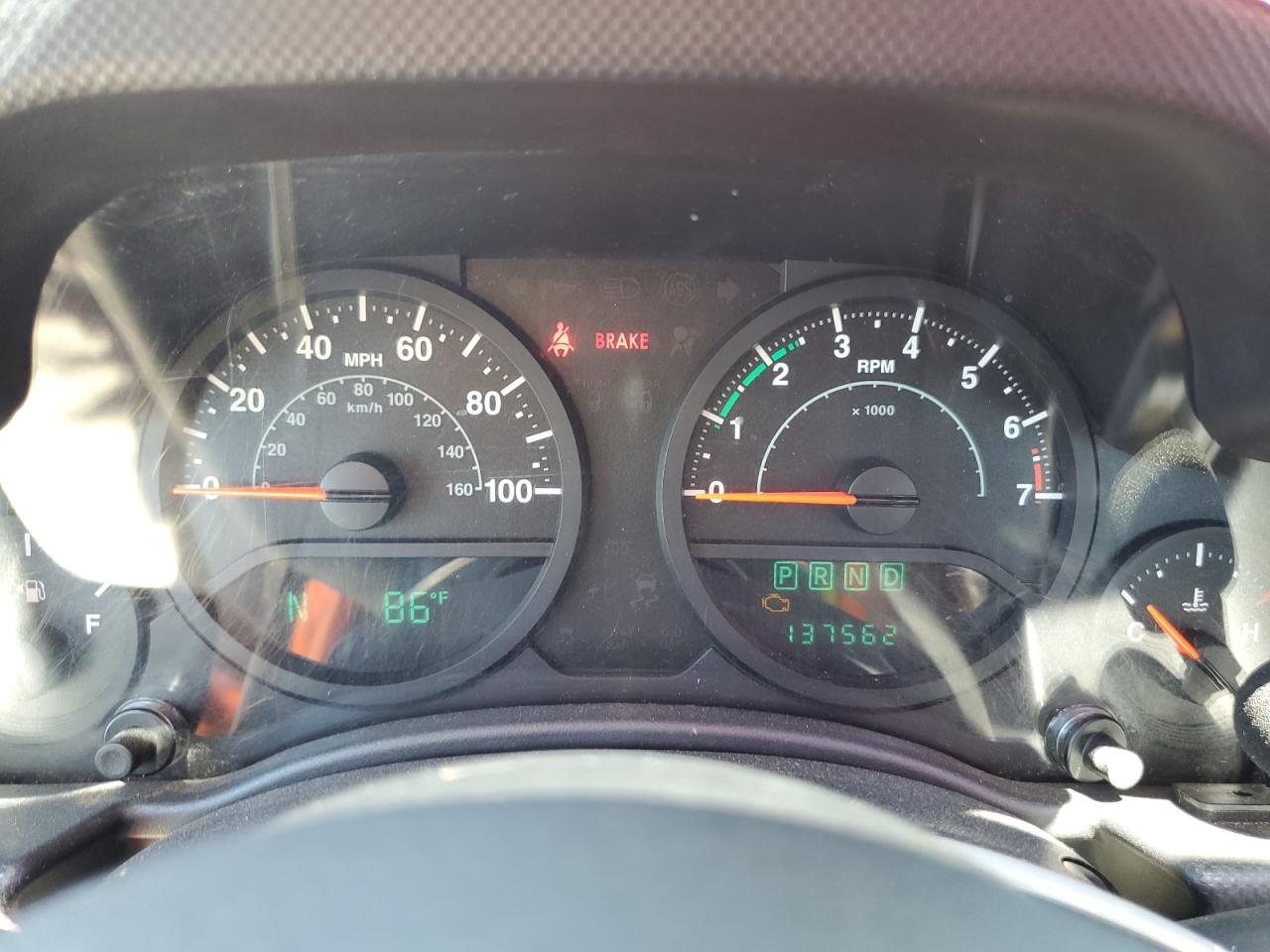 2008 Jeep Wrangler X VIN: 1J4FA24138L555258 Lot: 63432465
