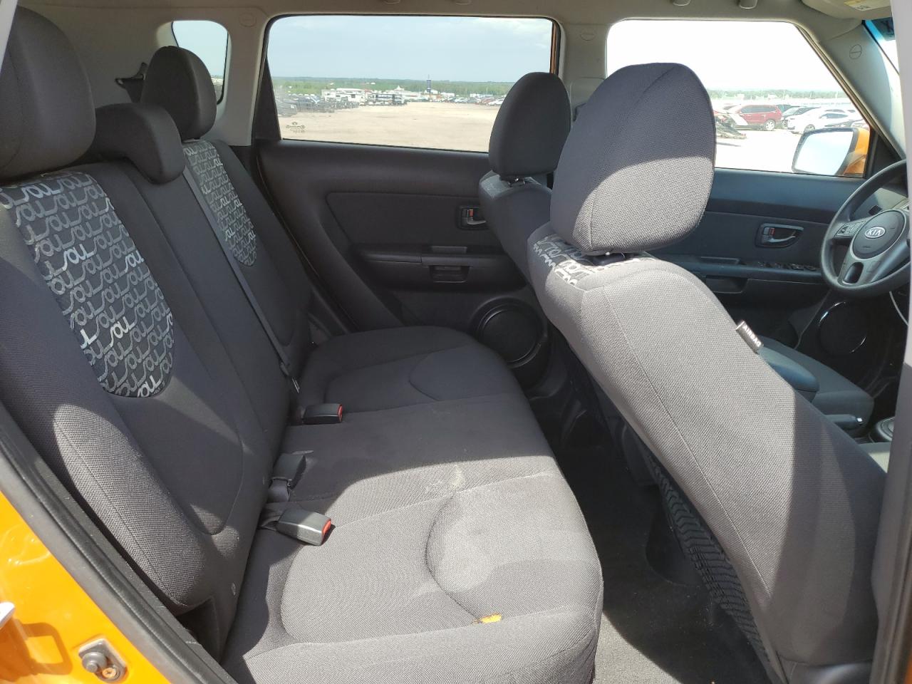 2011 Kia Soul + VIN: KNDJT2A21B7271697 Lot: 64107915