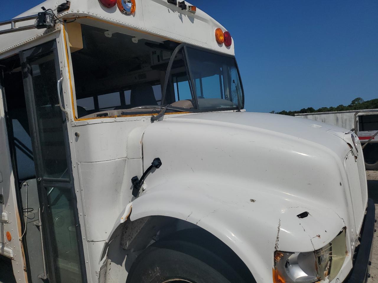 2004 Ic Corporation 3000 VIN: 4DRBRAAN24B971778 Lot: 64772205