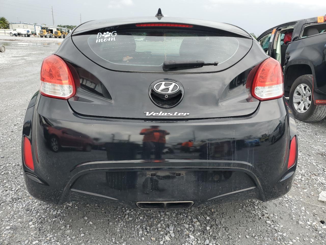 2017 Hyundai Veloster VIN: KMHTC6AD3HU321216 Lot: 63570545