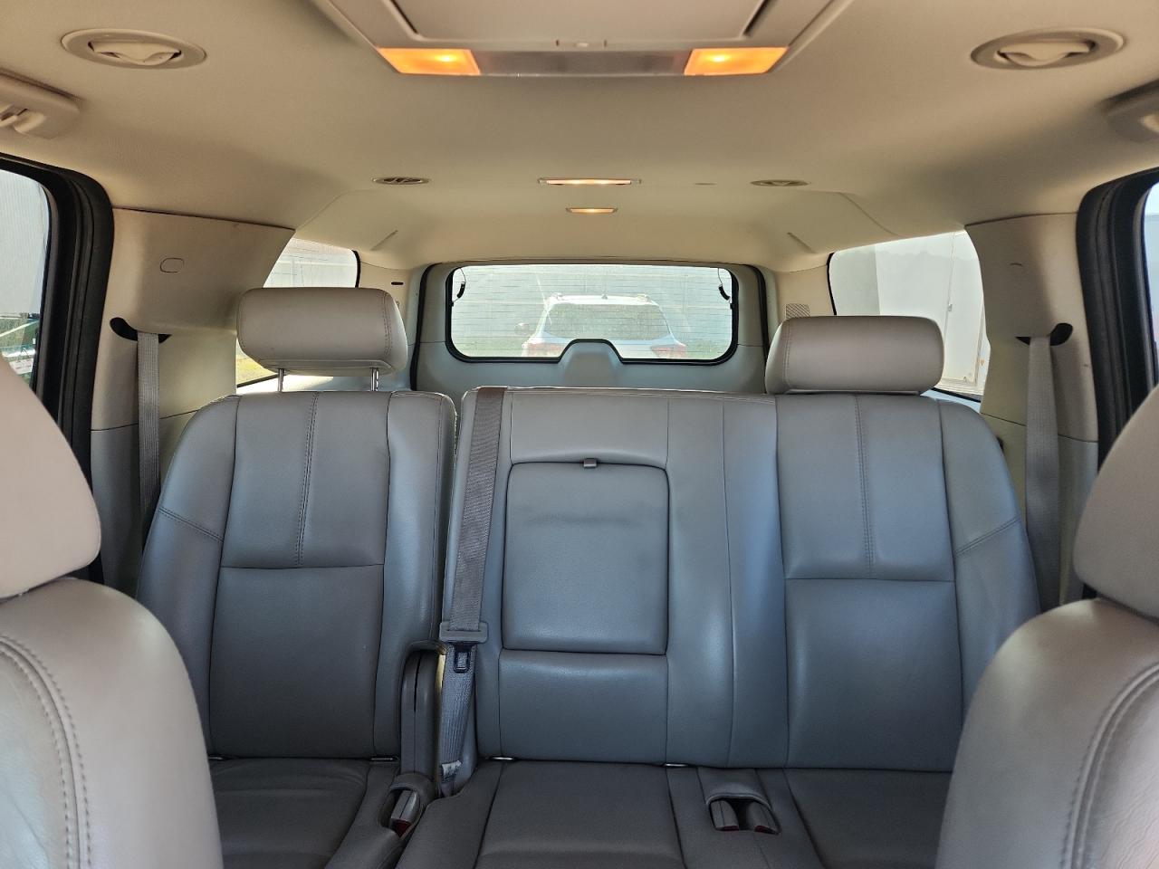 2007 Chevrolet Suburban K1500 VIN: 3GNFK16327G267469 Lot: 64145805