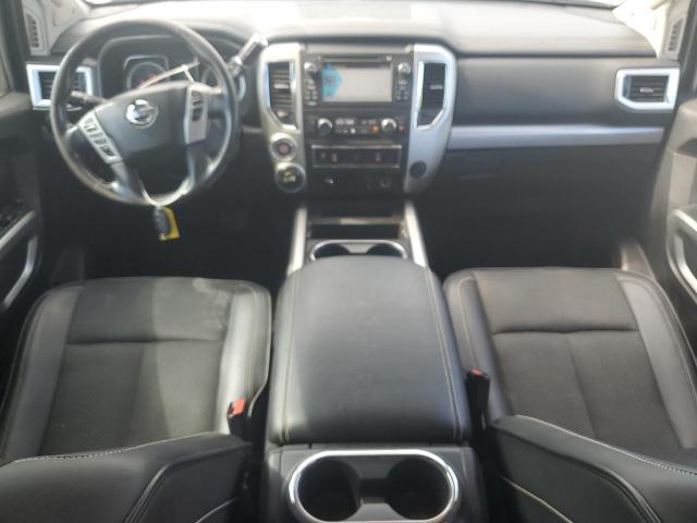  NISSAN TITAN 2018 Белы