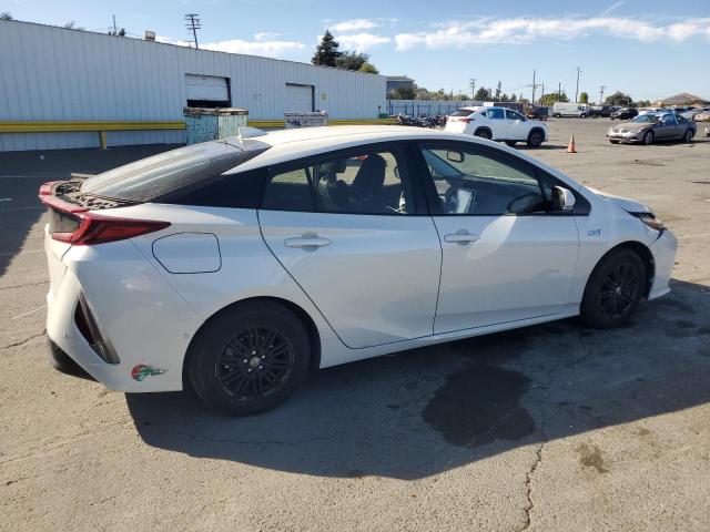  TOYOTA PRIUS 2017 Белы