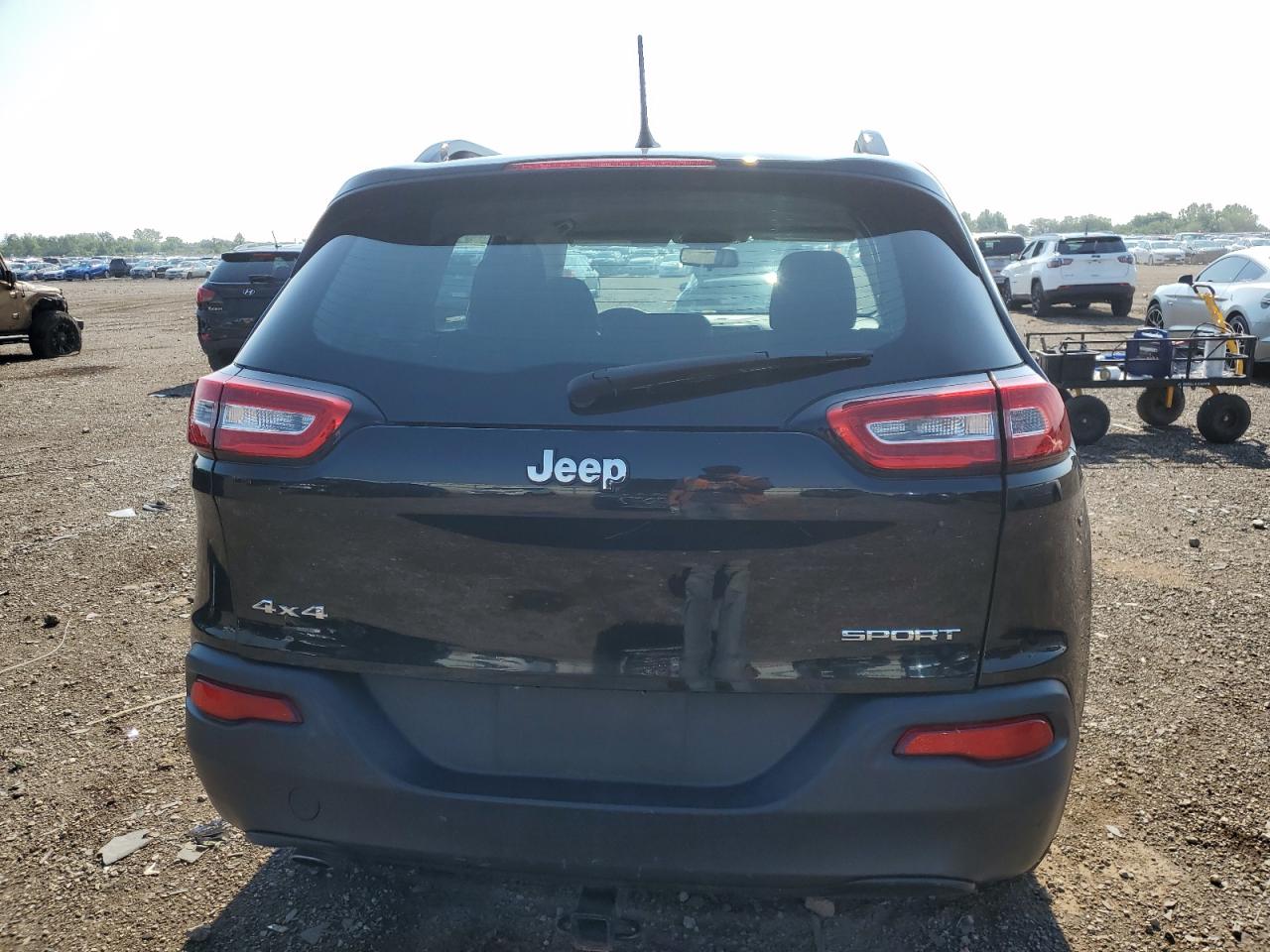 2016 Jeep Cherokee Sport VIN: 1C4PJMAB3GW153885 Lot: 63332825