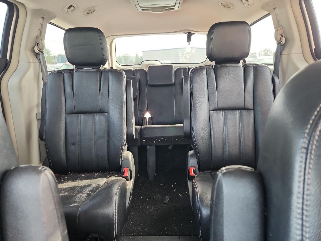 2016 Chrysler Town & Country Touring VIN: 2C4RC1BG5GR281307 Lot: 64952075