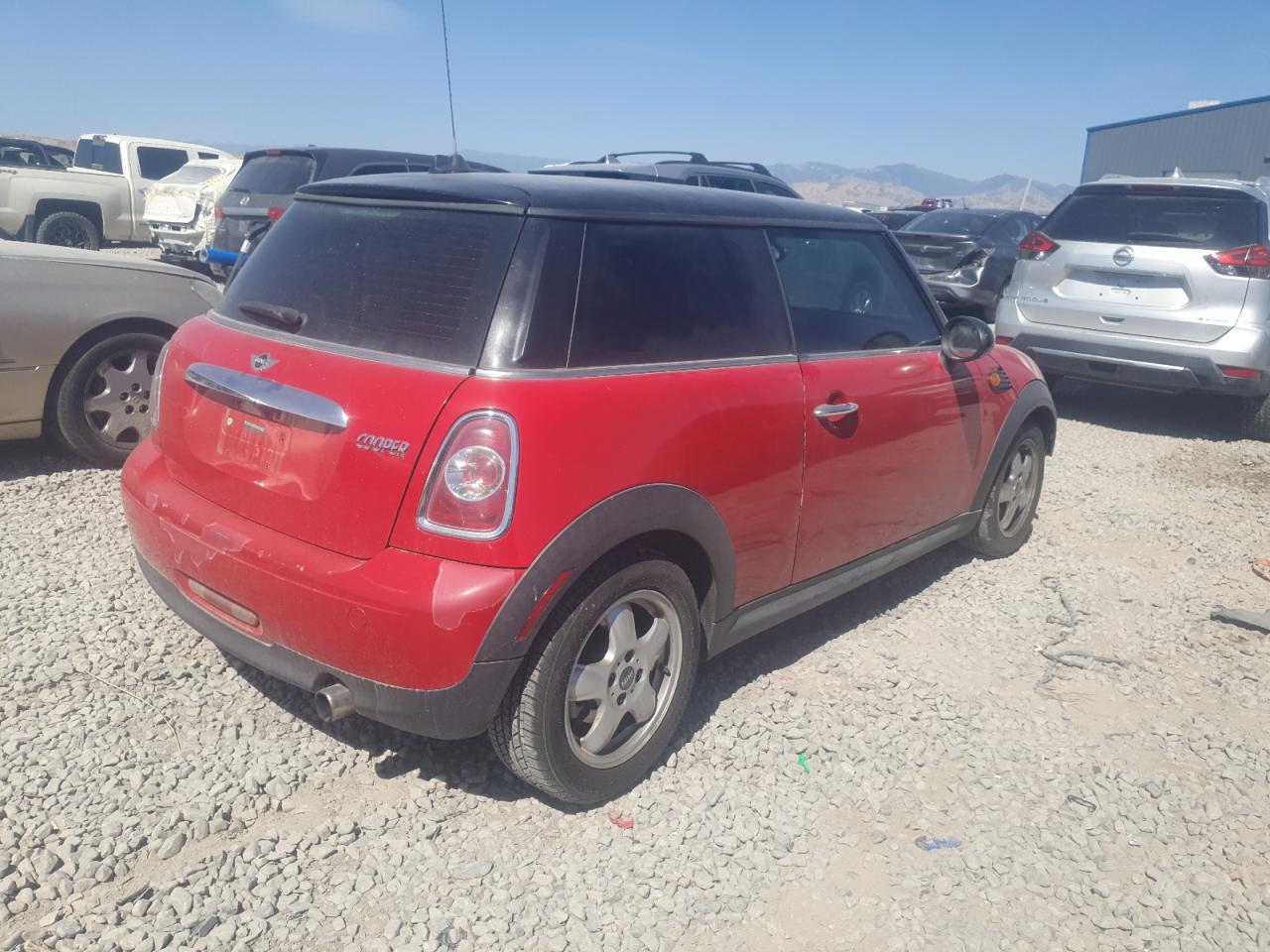 2011 Mini Cooper VIN: WMWSU3C5XBT184531 Lot: 66406015