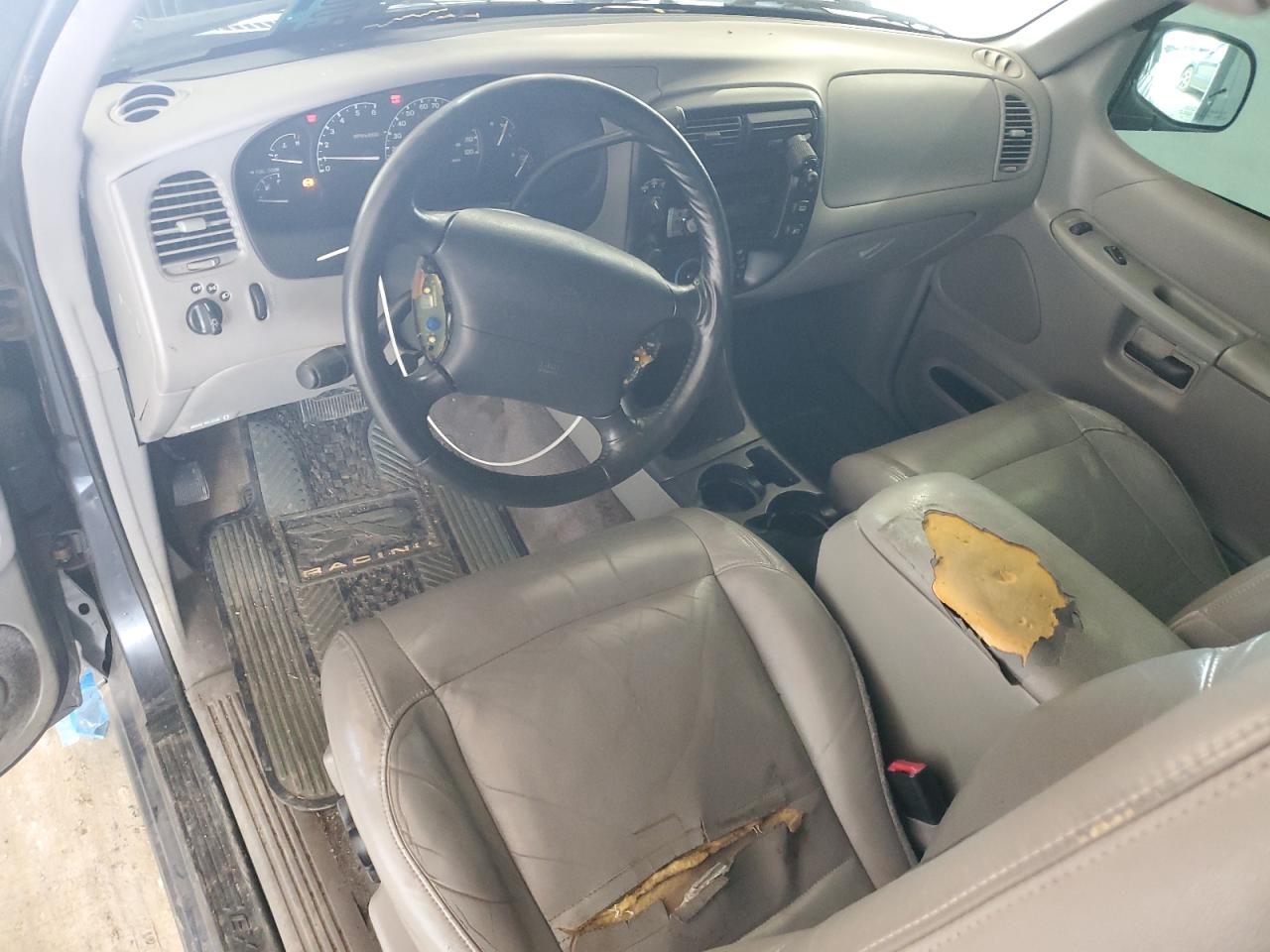 1999 Ford Explorer VIN: 1FMZU24E2XUA14087 Lot: 62971685