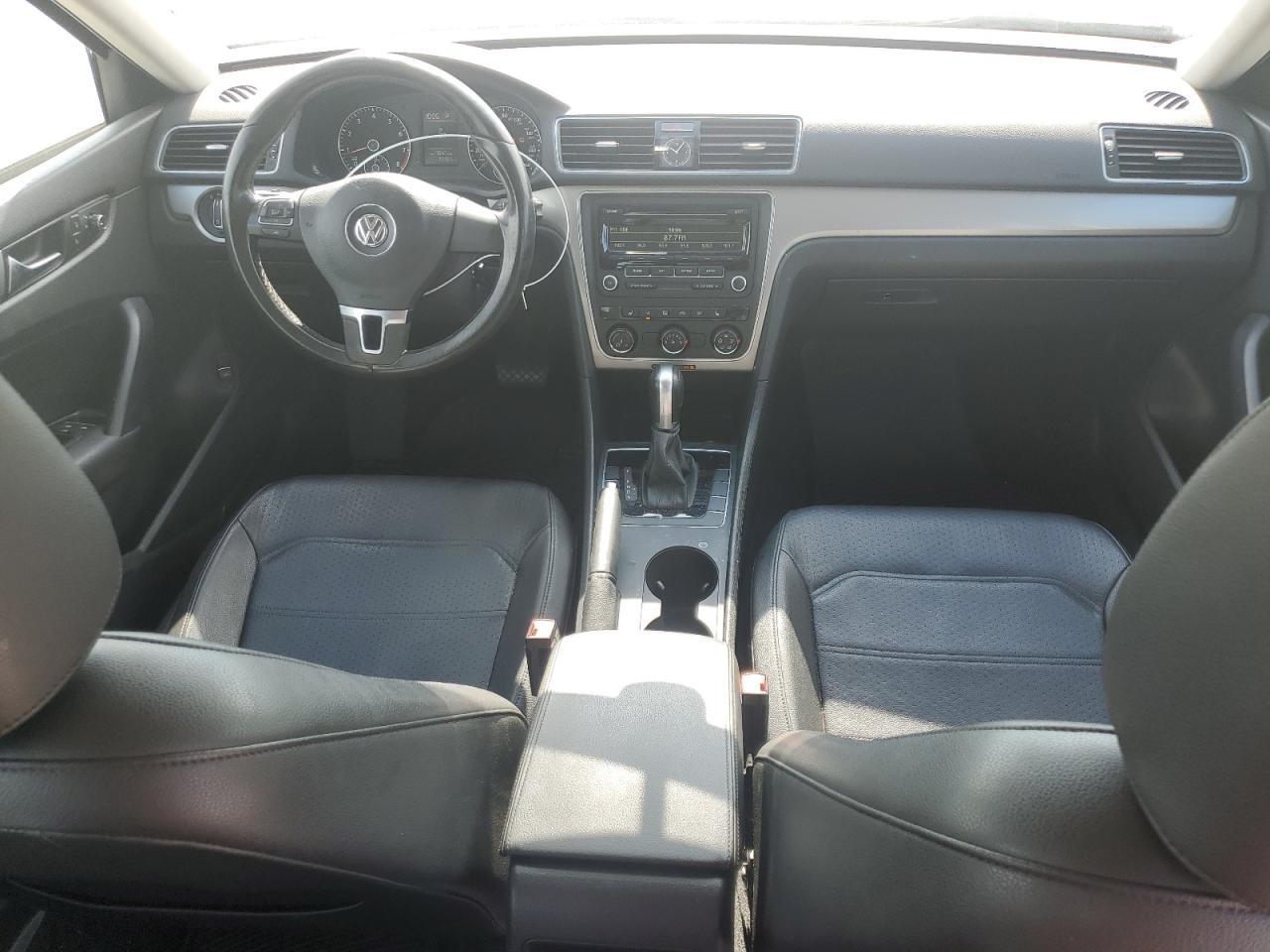 2014 Volkswagen Passat S VIN: 1VWAS7A33EC079618 Lot: 64448465