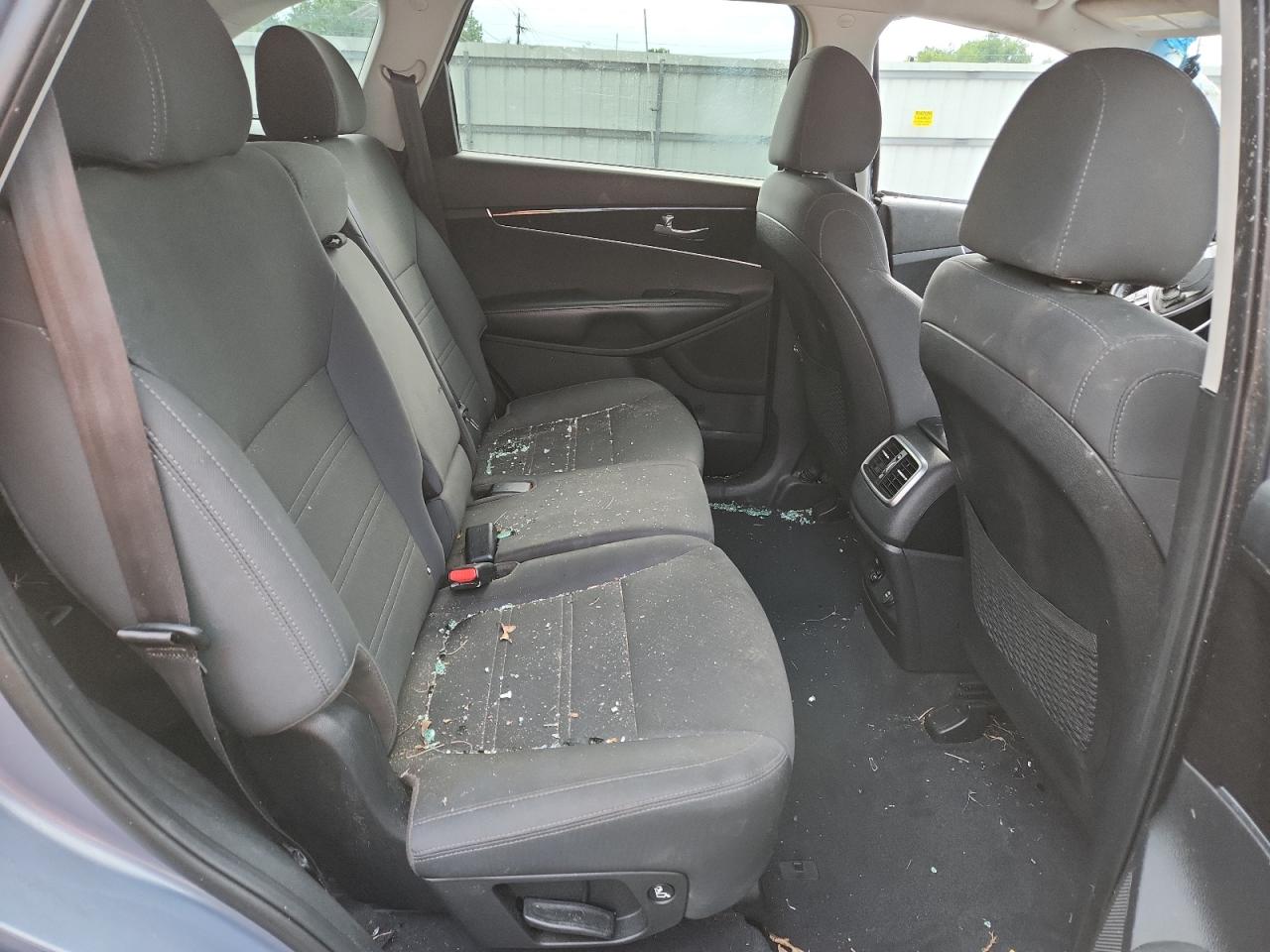 2020 Kia Sorento S VIN: 5XYPGDA54LG687817 Lot: 64703205