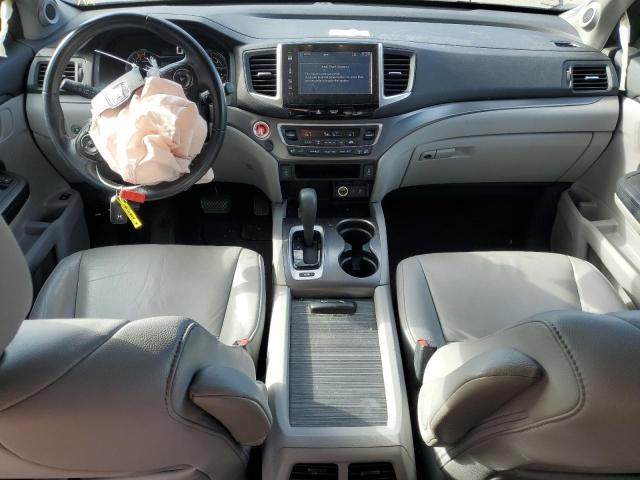 Parquets HONDA PILOT 2016 Srebrny