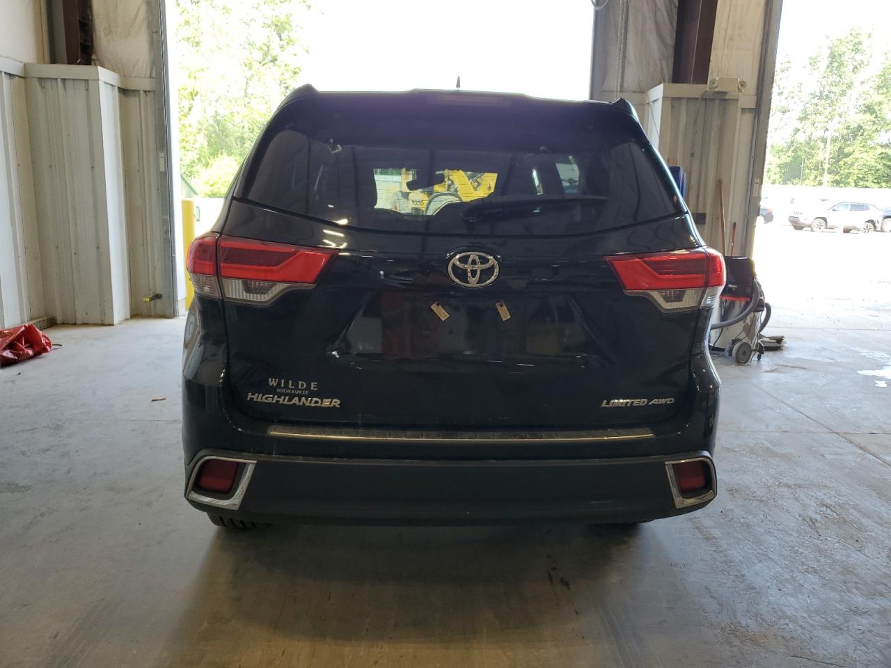 2019 Toyota Highlander Limited VIN: 5TDDZRFH0KS988759 Lot: 63915815