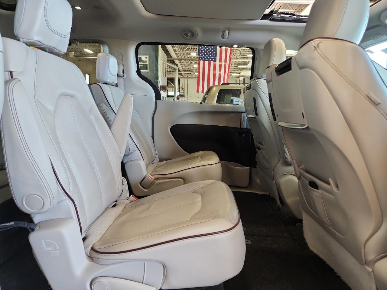 2018 Chrysler Pacifica Limited VIN: 2C4RC1GG0JR247355 Lot: 63254345