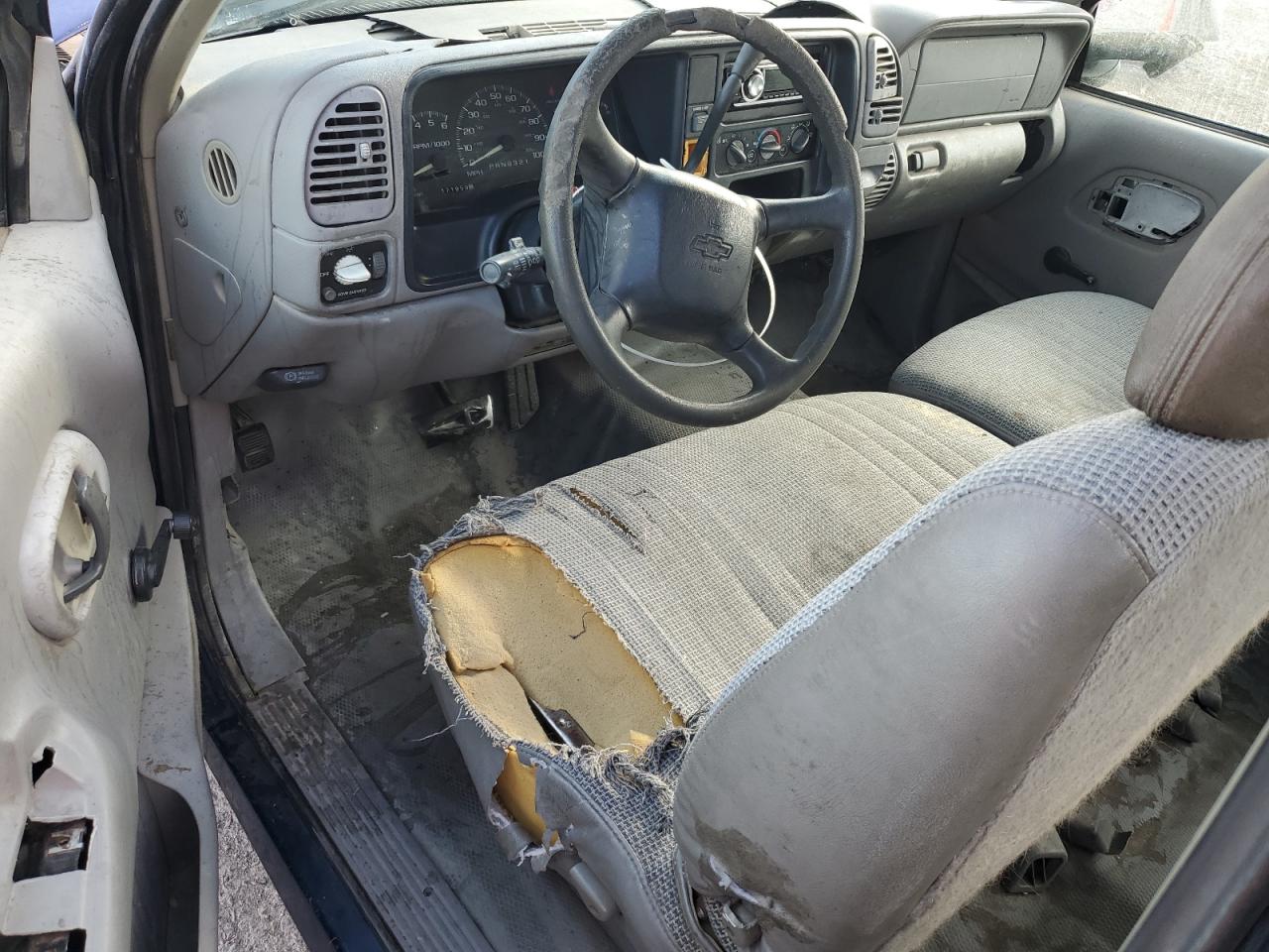 1998 Chevrolet Gmt-400 C1500 VIN: 1GCEC19M6WE156645 Lot: 65455835