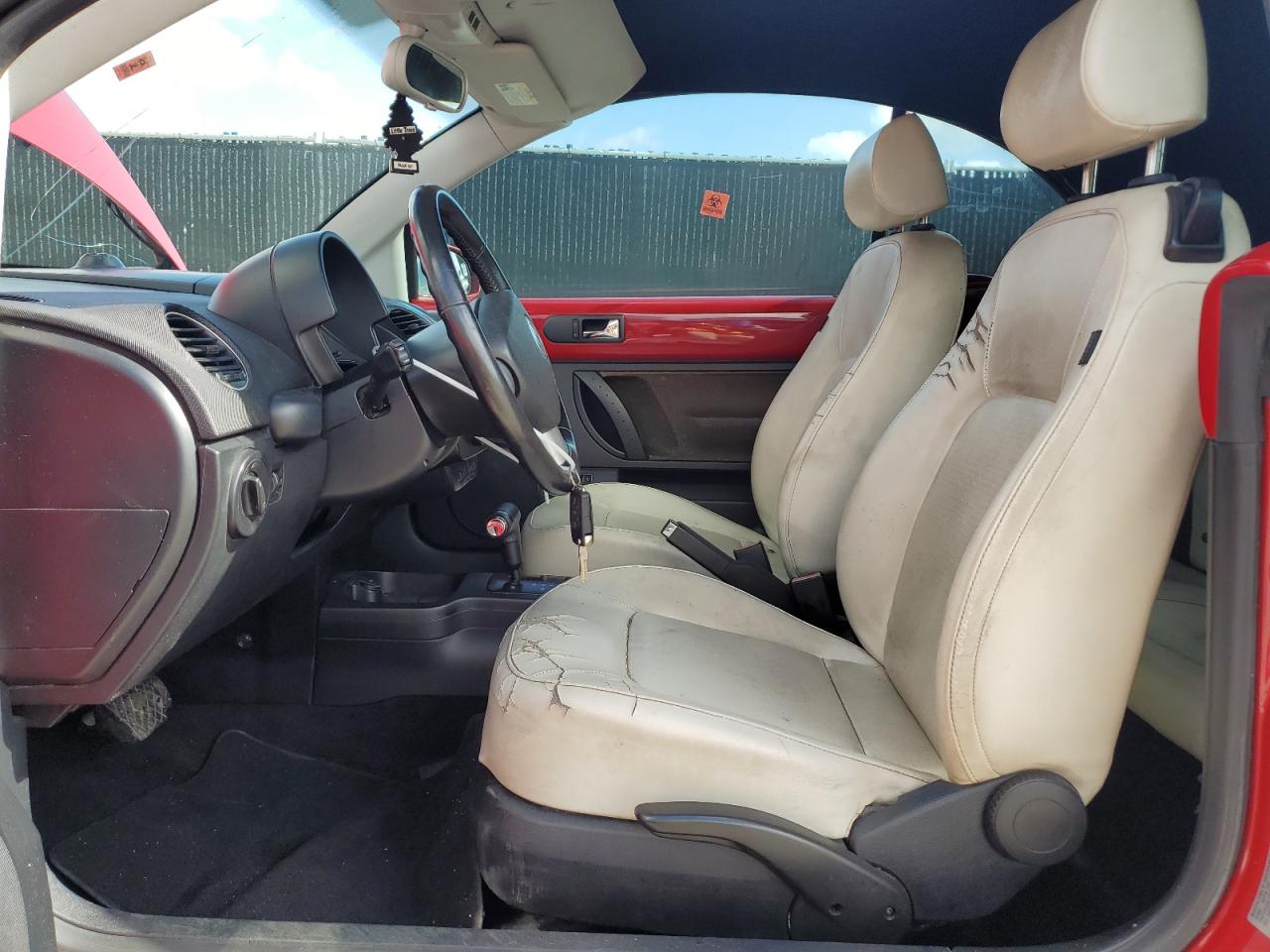2010 Volkswagen New Beetle VIN: 3VWRW3AL6AM008857 Lot: 64312235