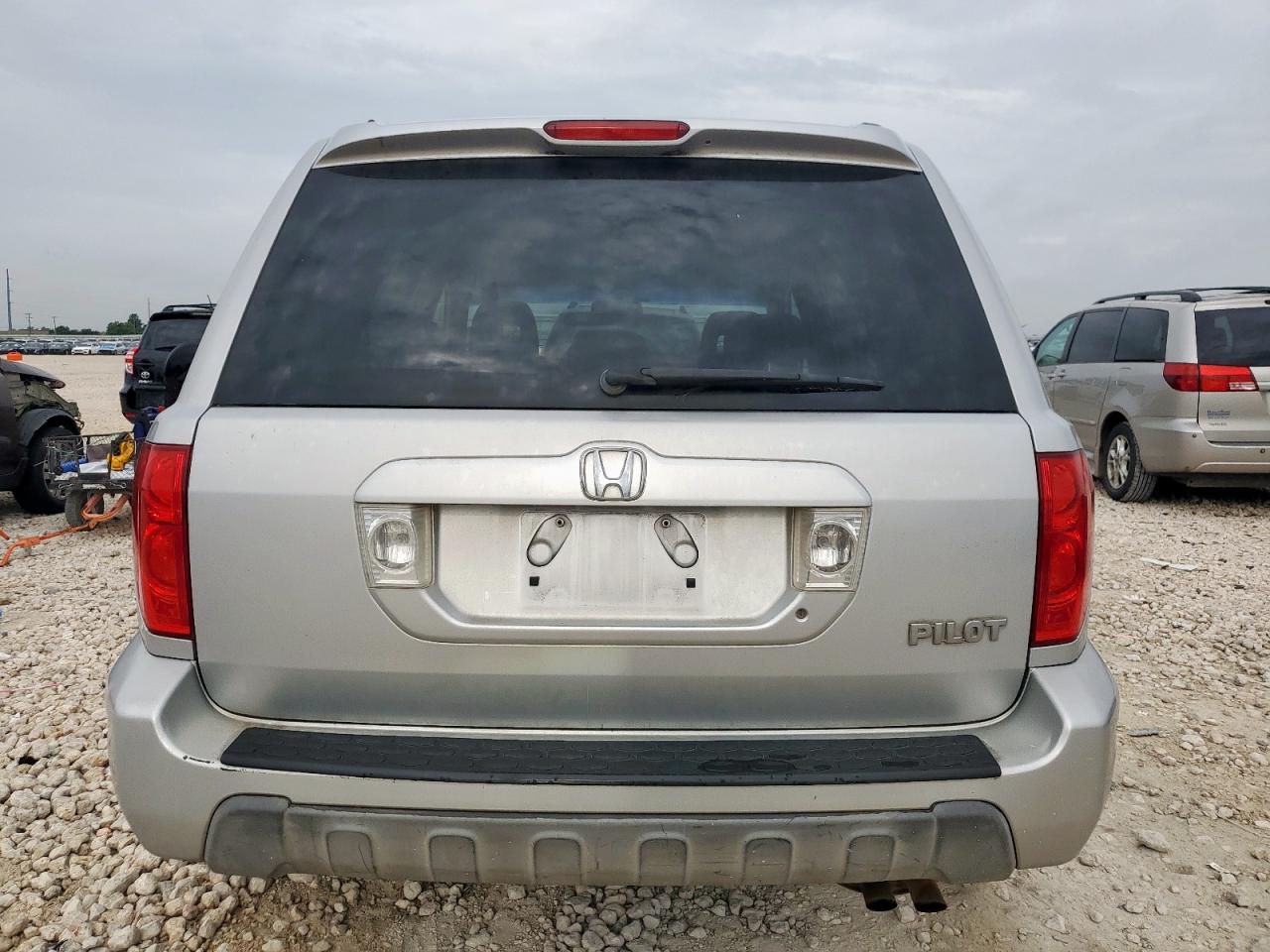 2004 Honda Pilot Ex VIN: 2HKYF184X4H607823 Lot: 62694125