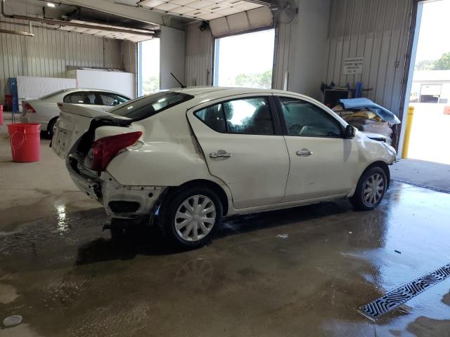  NISSAN VERSA 2018 Білий