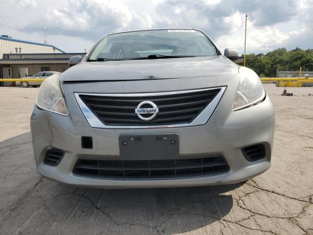  NISSAN VERSA 2012 Srebrny