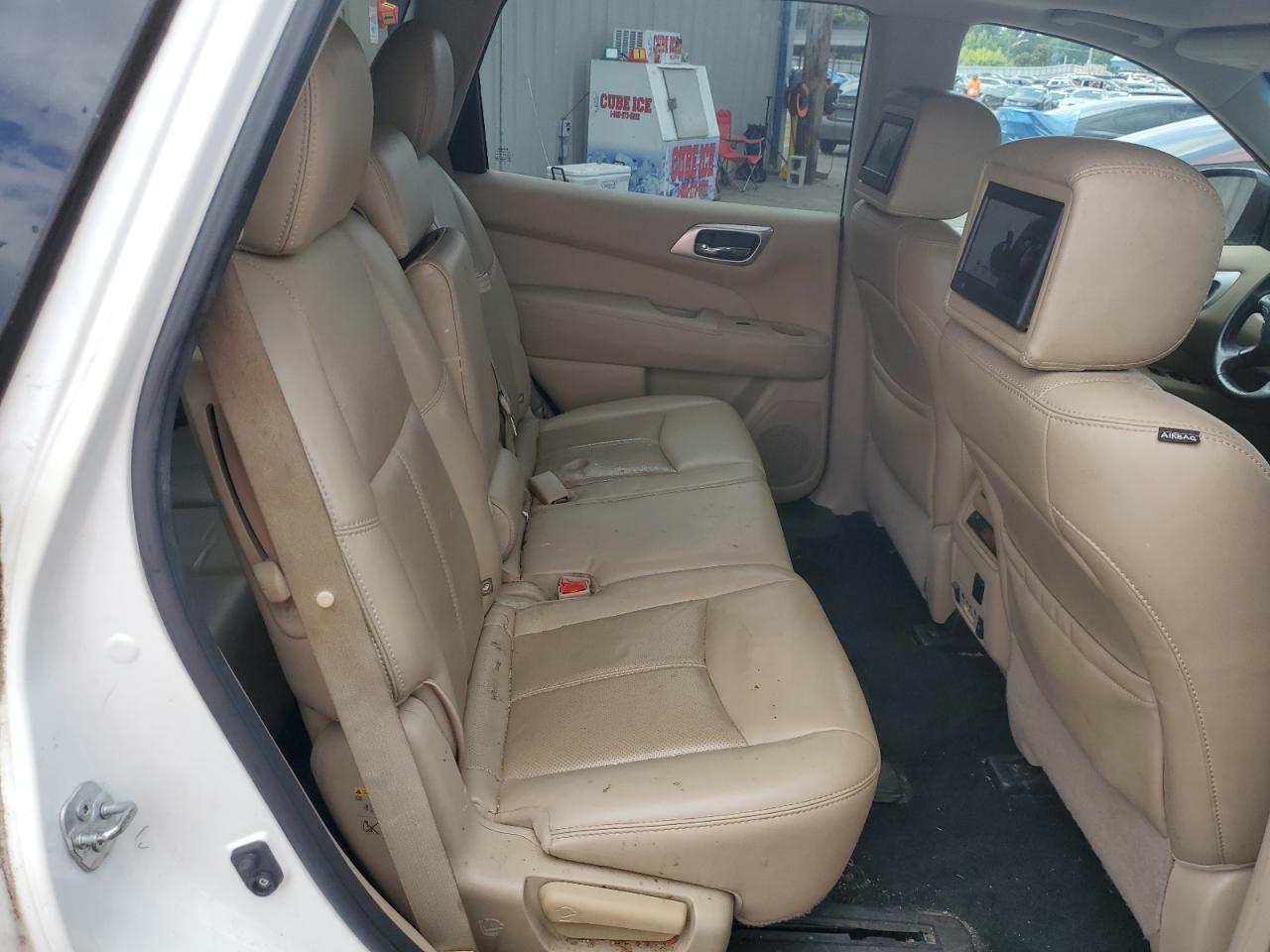 2016 Nissan Pathfinder S VIN: 5N1AR2MM3GC617111 Lot: 64003915