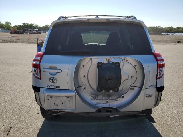  TOYOTA RAV4 2012 Srebrny
