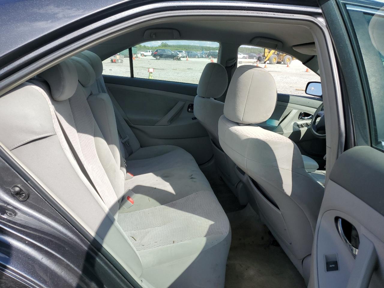 2010 Toyota Camry Base VIN: 4T1BF3EK8AU106043 Lot: 65692285