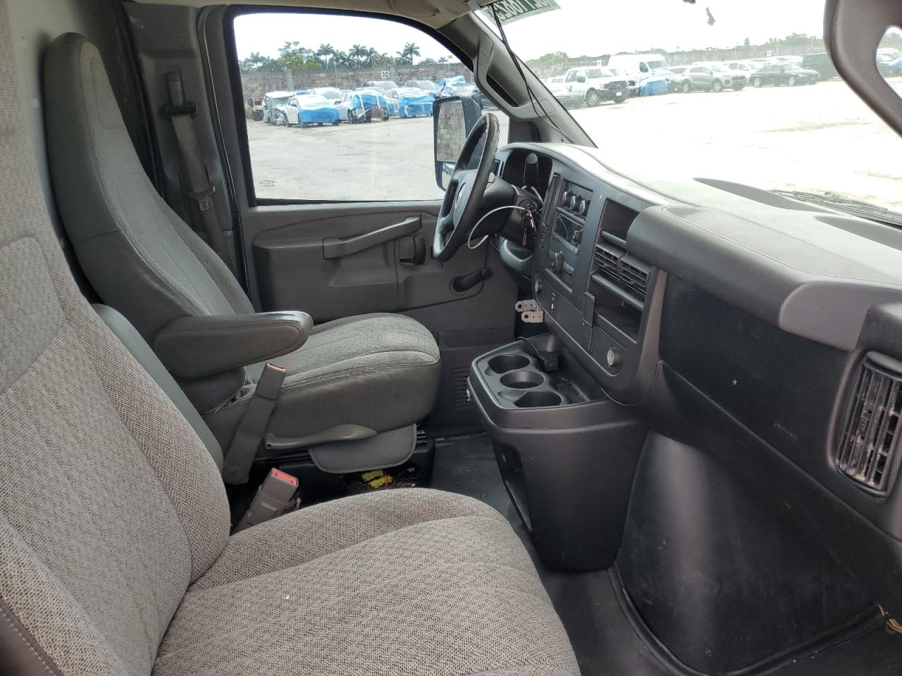2017 Chevrolet Express G3500 VIN: 1GB3GSCGXH1108469 Lot: 62718825