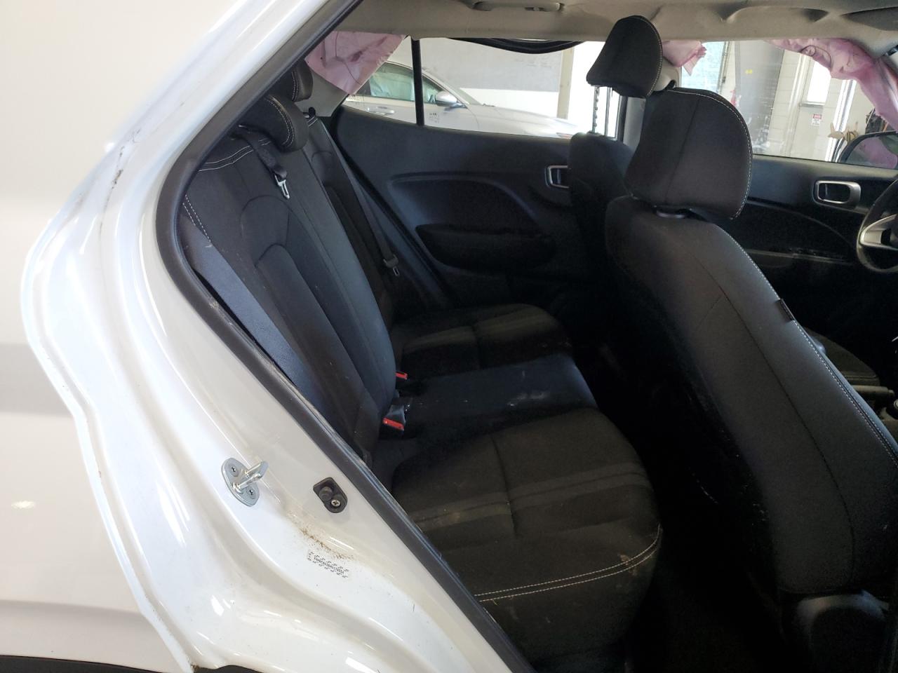 2022 Hyundai Venue Sel VIN: KMHRC8A38NU176554 Lot: 63948495