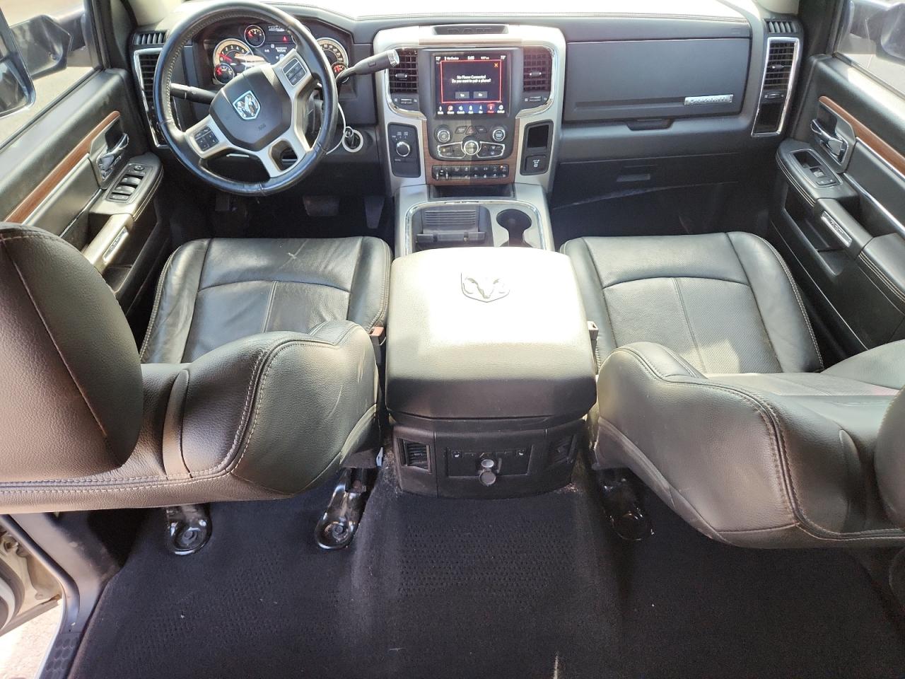 2018 Ram 2500 Laramie VIN: 3C6UR5NL3JG193627 Lot: 63457675