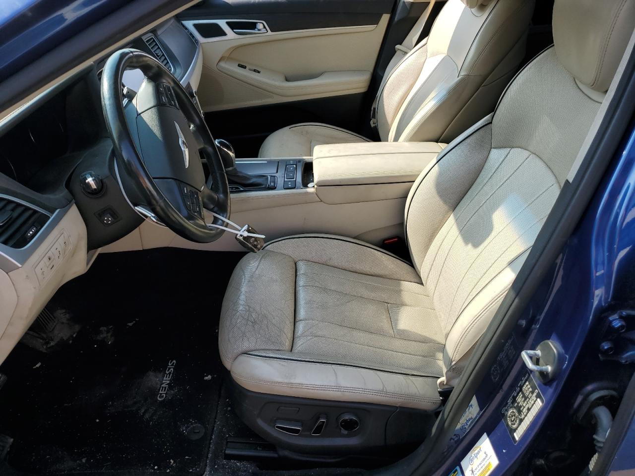 2015 Hyundai Genesis 3.8L VIN: KMHGN4JE4FU036675 Lot: 60666475
