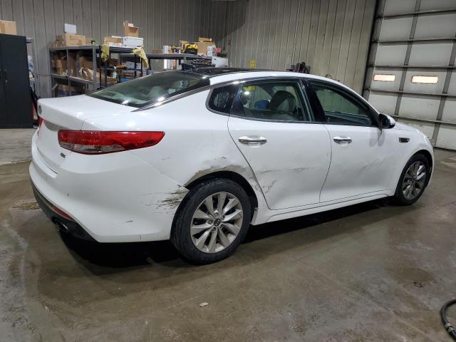  KIA OPTIMA 2016 Білий